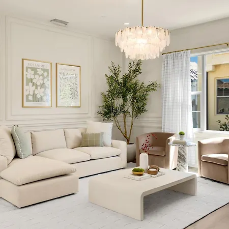 Modern Elegant Designer Home In Irvine